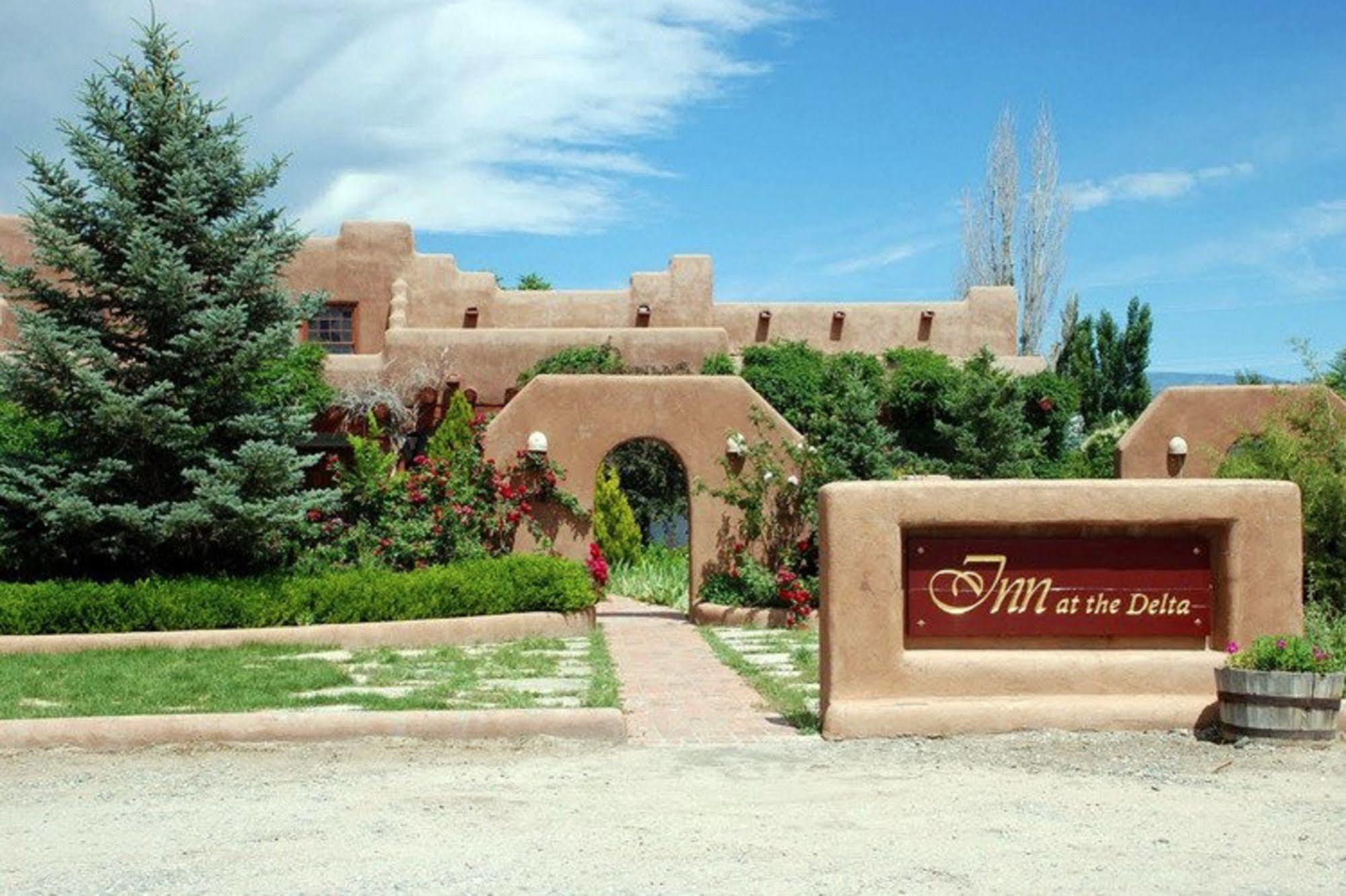 Inn At The Delta Española Extérieur photo